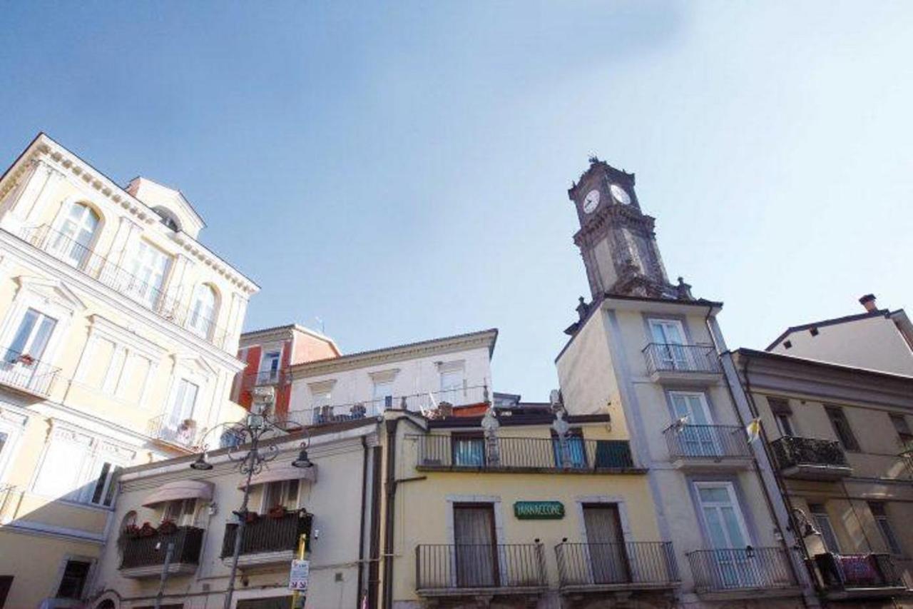 La Torre B&B 阿韦利诺 外观 照片